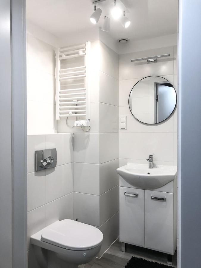 Airport Apartment Wroclaw Ngoại thất bức ảnh
