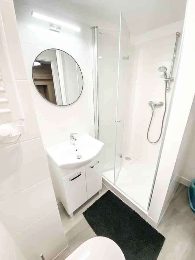 Airport Apartment Wroclaw Ngoại thất bức ảnh